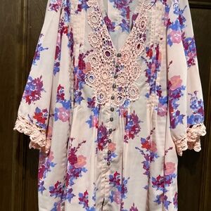 ROAMAN'S- BEAUTIFUL - COLORFUL TUNIC - SIZE 22W